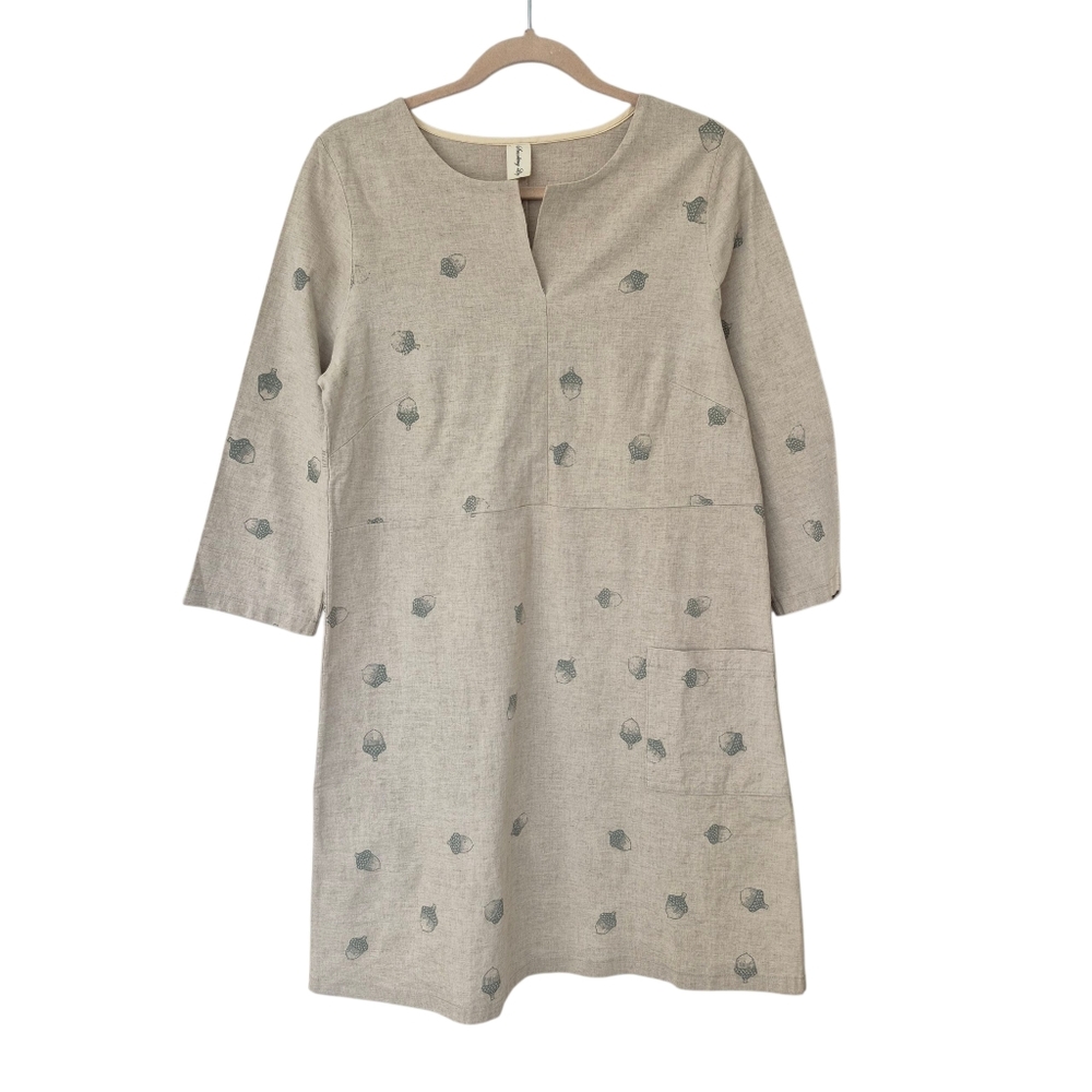 Smoking Lily Stretchy Linen Blend Shift Dress Acorn Print